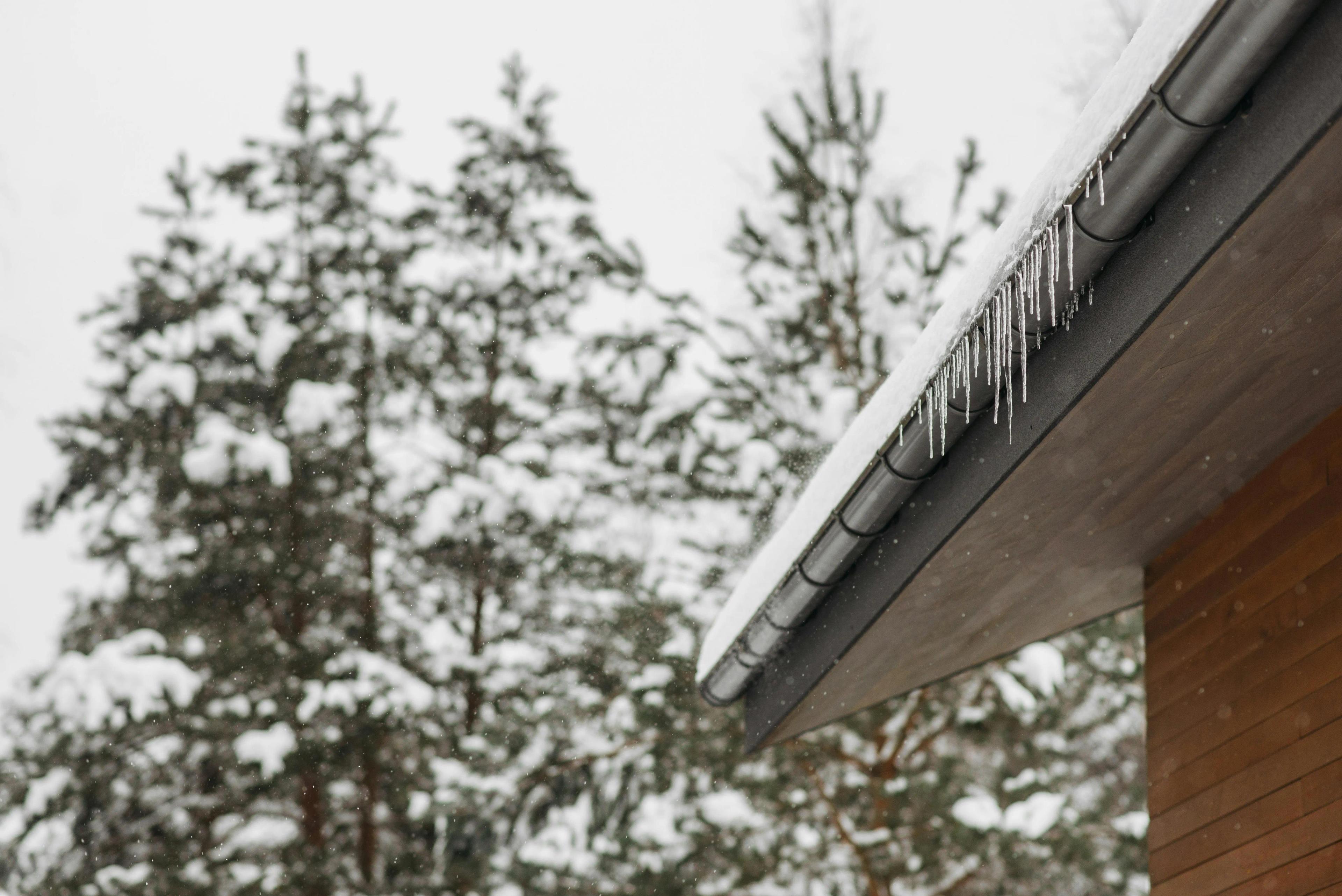 Pros and Cons of Gutter Guards: What Cincinnati Homeowners Should Know Before Buying
