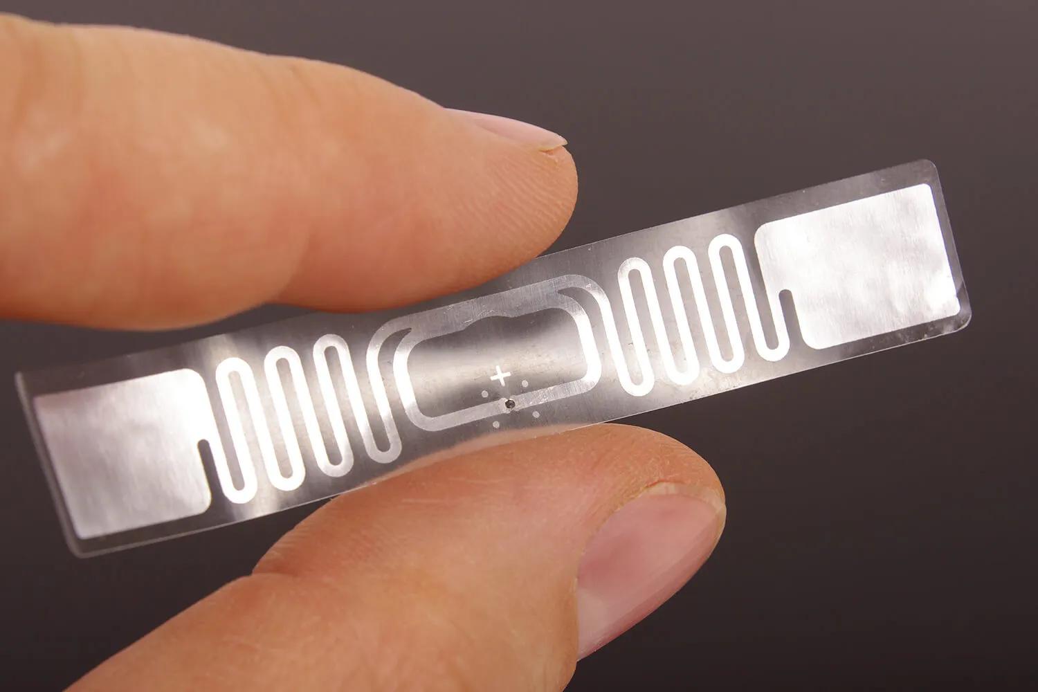 Why Standard RFID Tags Fail on Metal, and What to Use Instead