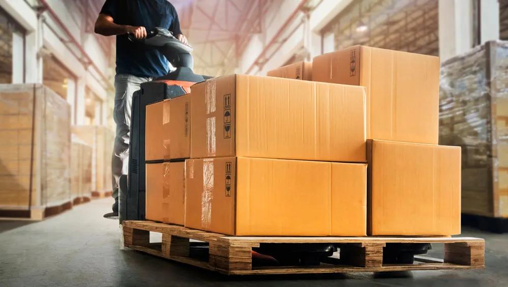 Which Is Cheaper, LTL or FTL? Freight Cost Comparison Guide